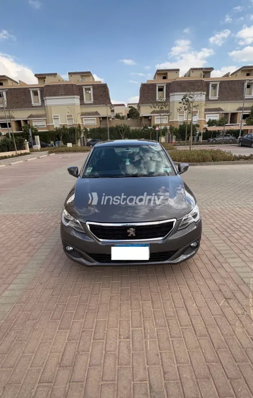 Peugeot 301 2021 White Used for Sale - 4