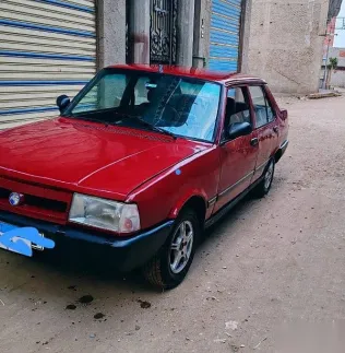 فيات شاهين 2009 أحمر مستعملة للبيع