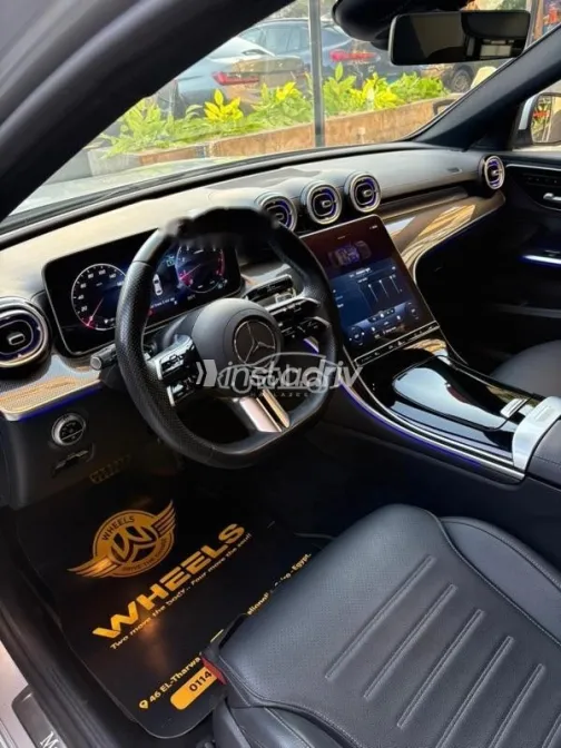 مرسيدس C 180 2022 فضي مستعملة للبيع - 4