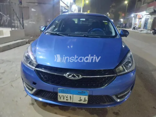 شيرى اريزو 5 2022 أبيض مستعملة للبيع - 1