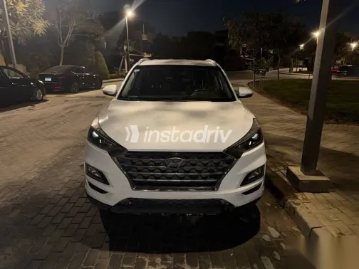 Hyundai Tucson 2021 White Used for Sale - 2
