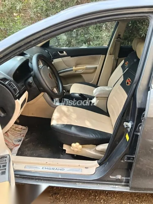 جيلي امجراند 2019 رمادي مستعملة للبيع - 2