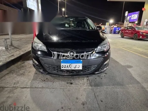 اوبل أسترا 2020 أسود مستعملة للبيع - 4