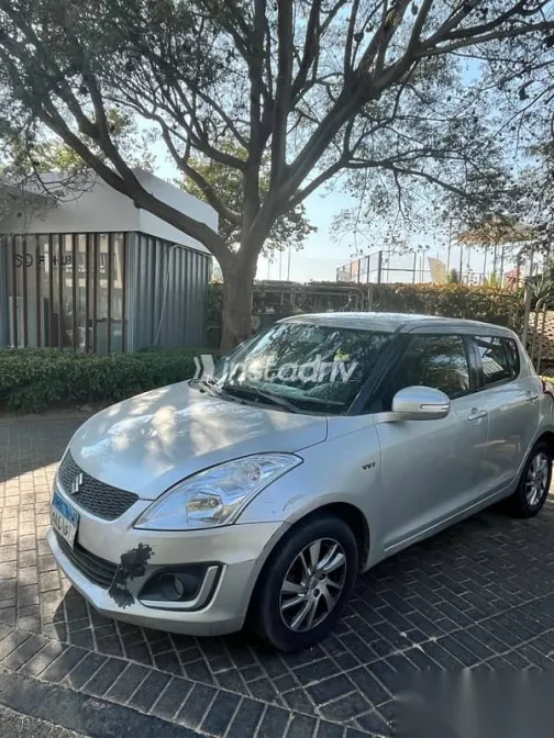 سوزوكى سويفت 2015 فضي مستعملة للبيع - 8