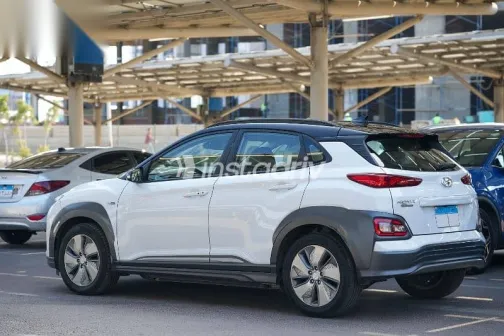 هيونداي كونا 2020 أبيض مستعملة للبيع - 5