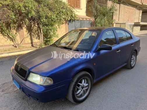 سكودا اوكتافيا A4 2000 أزرق مستعملة للبيع - 1