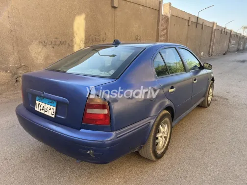 سكودا اوكتافيا A4 2000 أزرق مستعملة للبيع - 3