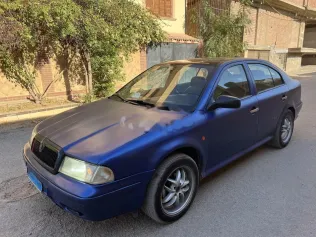 سكودا اوكتافيا A4 2000 أزرق مستعملة للبيع