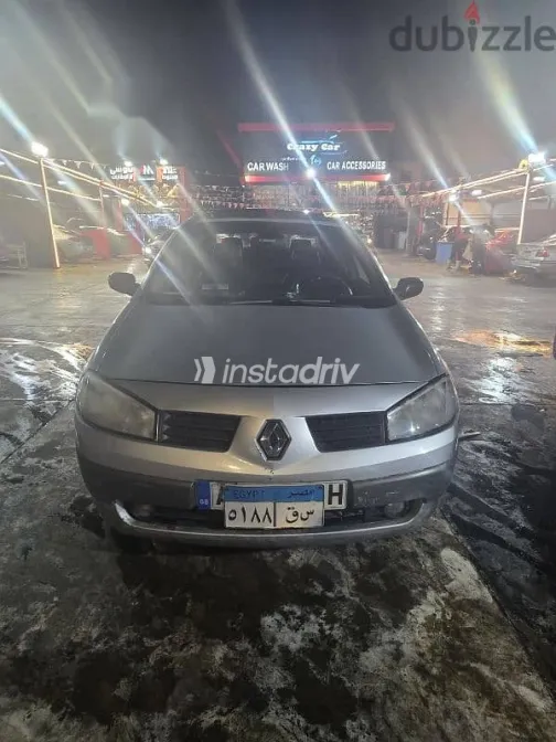 رينو ميجان 2005 فضي مستعملة للبيع - 9