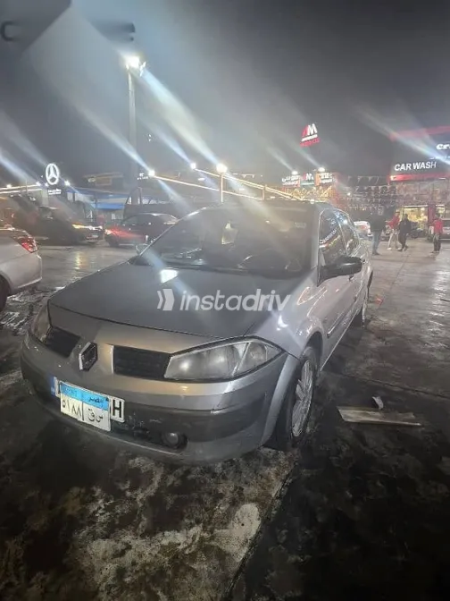 رينو ميجان 2005 فضي مستعملة للبيع - 10