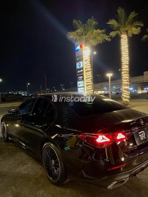 Mercedes E 200 2026 Black Used for Sale - 4