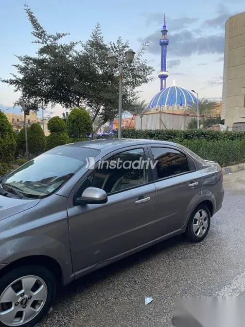 شيفروليه افيو 2017 فضي مستعملة للبيع - 2