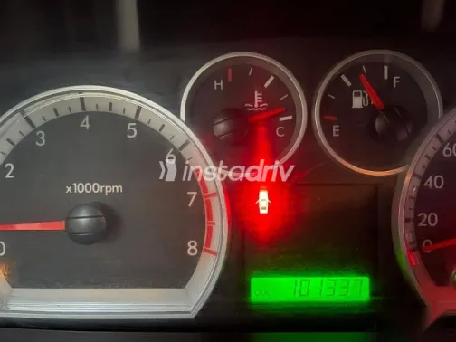 شيفروليه افيو 2017 فضي مستعملة للبيع - 8