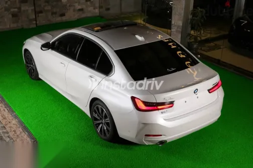 بي ام دبليو 320 2024 أبيض جديدة للبيع - 5