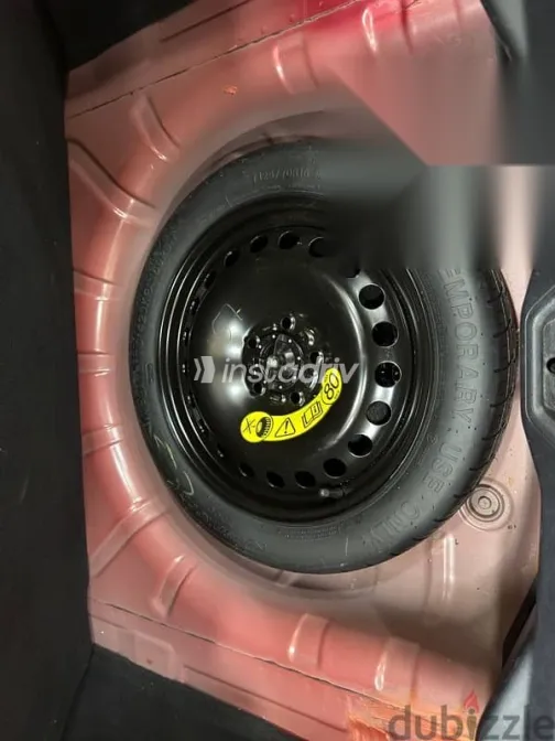 Ford Focus 2021 Burgundy Used for Sale - 10