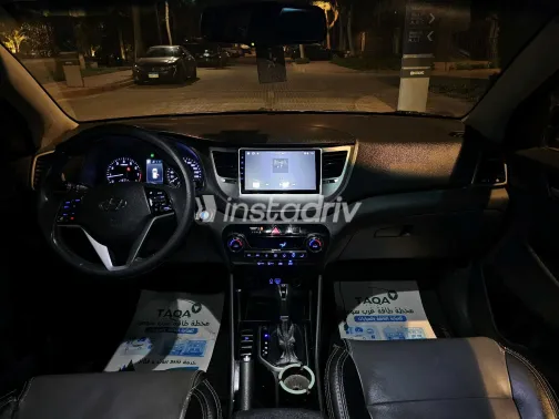 Hyundai Tucson 2018 White Used for Sale - 1