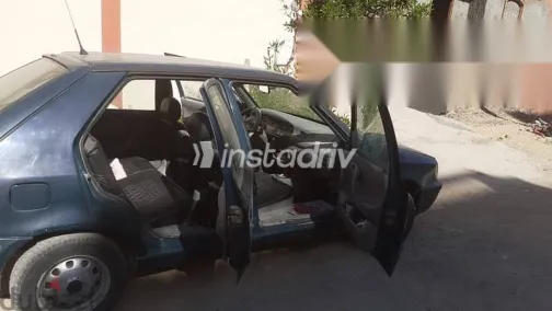 سكودا فيليشيا 2000 أزرق غامق مستعملة للبيع - 1