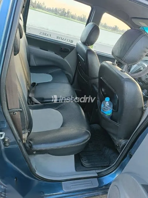 هيونداي ماتريكس 2008 أزرق غامق مستعملة للبيع - 8