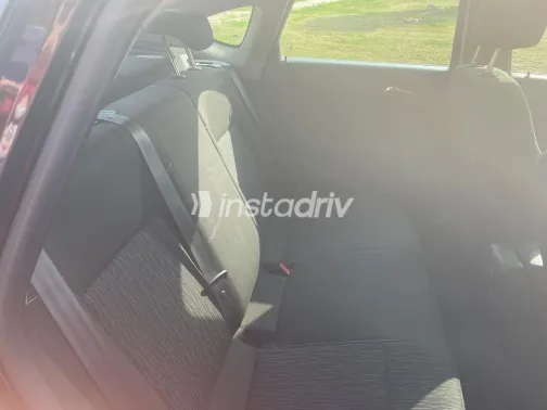 اوبل أسترا 2018 أبيض مستعملة للبيع - 9