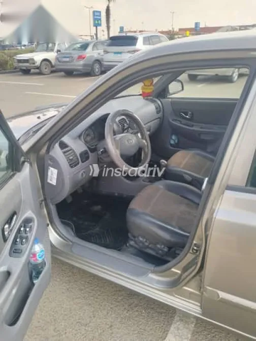 Hyundai Verna 2014 Gold Used for Sale - 1