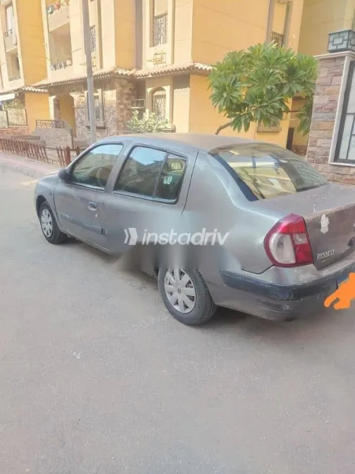 رينو كليو 2003 رمادي مستعملة للبيع - 1