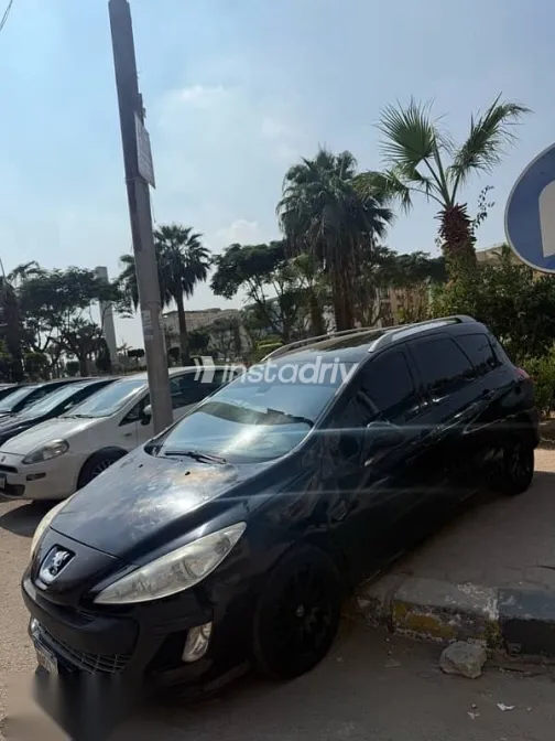 Peugeot 308 2010 Black Used for Sale - 4