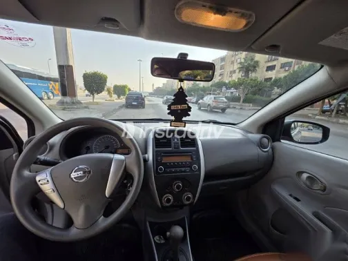 نيسان صنى 2020 ذهبي مستعملة للبيع - 7