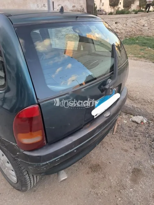 اوبل كورسا 1998 أخضر غامق مستعملة للبيع - 1