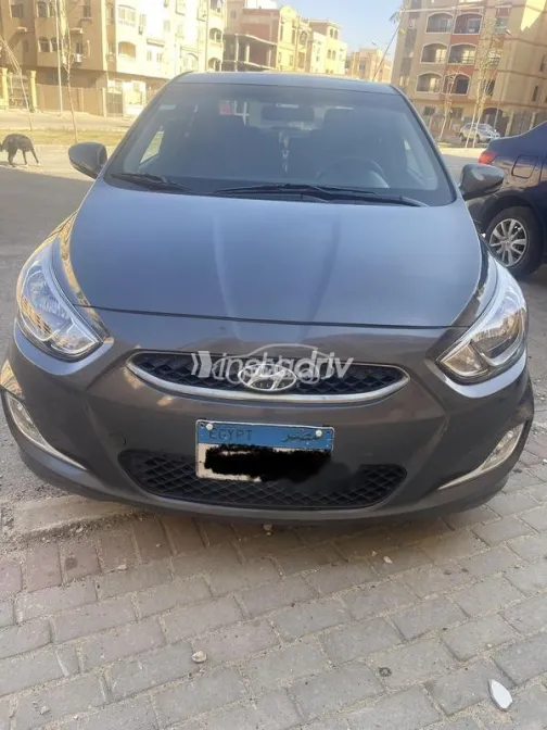 هيونداي اكسنت RB 2024 رمادي مستعملة للبيع - 1
