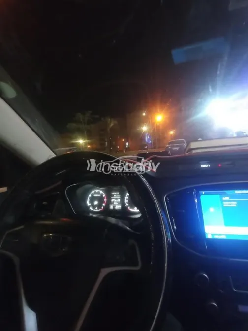 جيلي امجراند X7 2019 أبيض مستعملة للبيع - 5