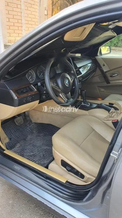 بي ام دبليو 525 2007 فضي مستعملة للبيع - 3