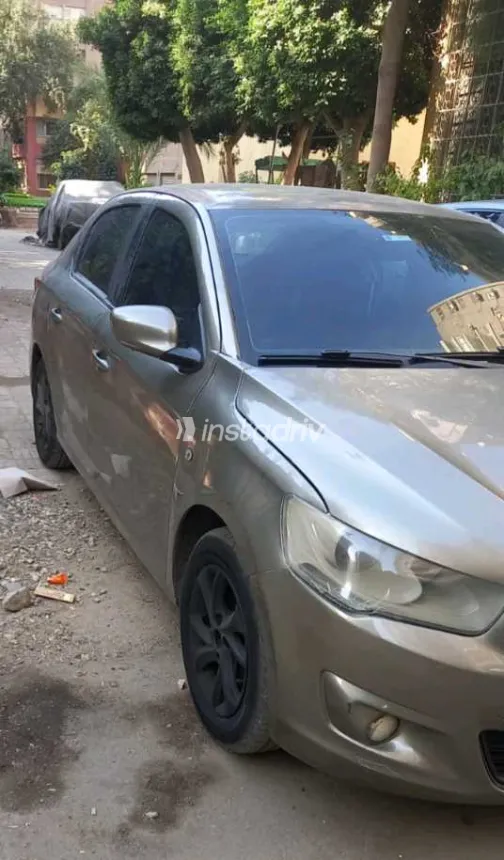 سيتروين سي اليزيه 2015 أبيض مستعملة للبيع - 1