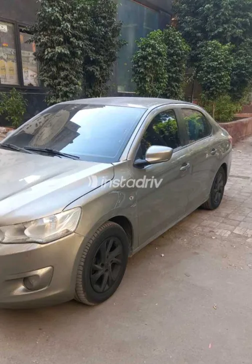 سيتروين سي اليزيه 2015 أبيض مستعملة للبيع - 2