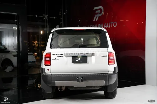 تويوتا لاند كروزر 2025 أبيض مستعملة للبيع - 8