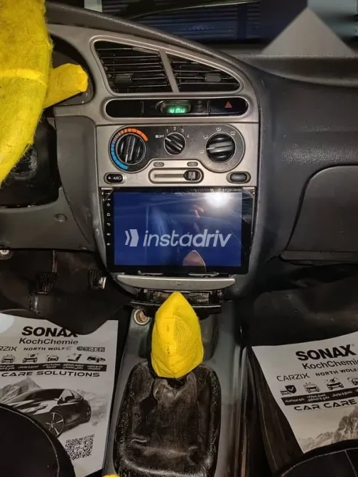 Chevrolet Lanos 2009 White Used for Sale - 2