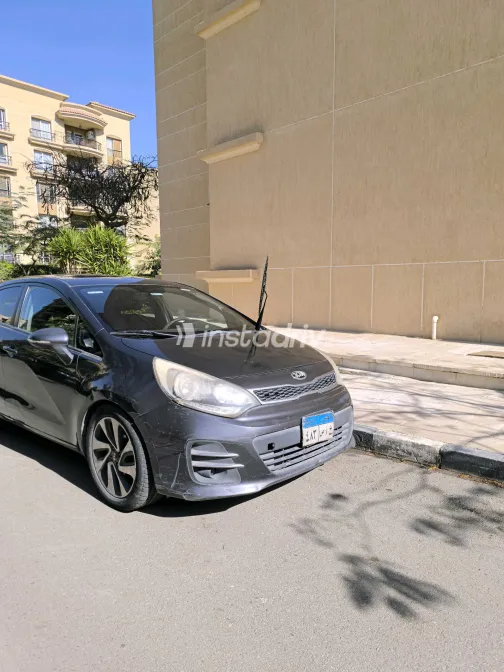 Kia Rio 2015 White Used for Sale - 3