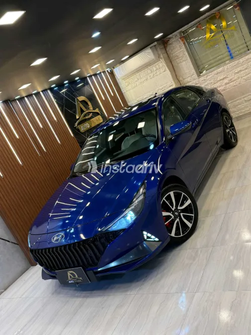 Hyundai Elantra CN7 2022 White Used for Sale - 1