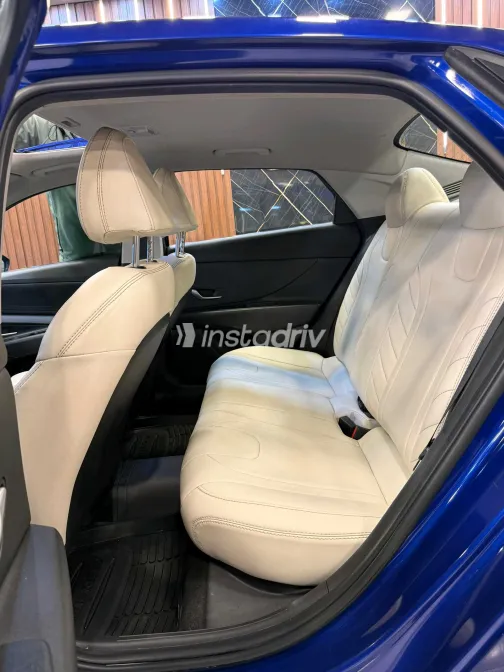 Hyundai Elantra CN7 2022 White Used for Sale - 2