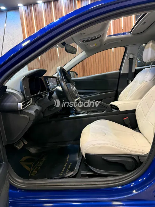 Hyundai Elantra CN7 2022 White Used for Sale - 4