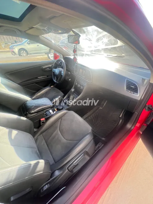 سيات ليون 2015 أبيض مستعملة للبيع - 2