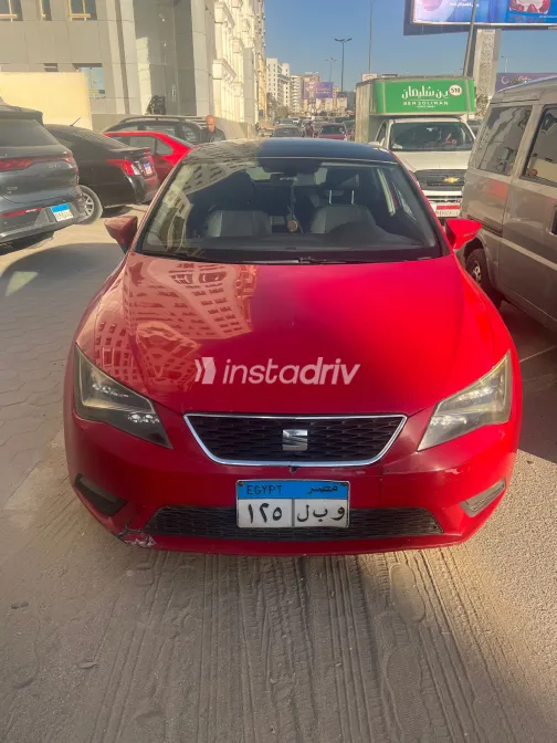 سيات ليون 2015 أبيض مستعملة للبيع - 3