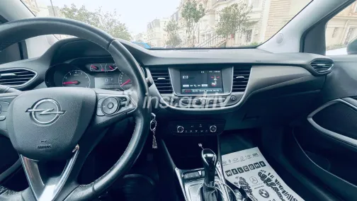 اوبل كروس لاند 2022 أبيض مستعملة للبيع - 1