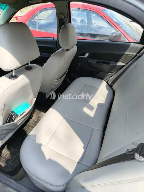 بروتون ساجا 2011 أبيض مستعملة للبيع - 2