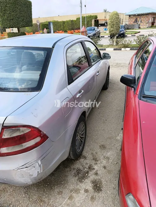 بروتون ساجا 2011 أبيض مستعملة للبيع - 10