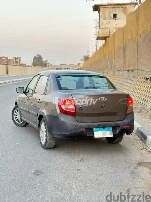 لادا جرانتا 2017 بني مستعملة للبيع - 5