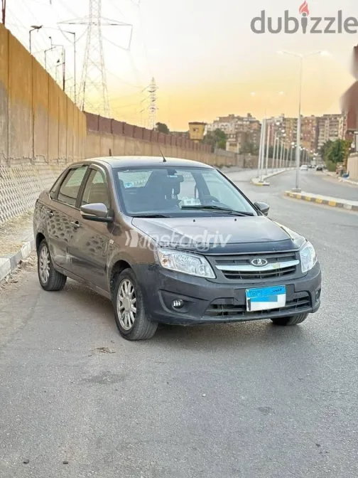 لادا جرانتا 2017 بني مستعملة للبيع - 9