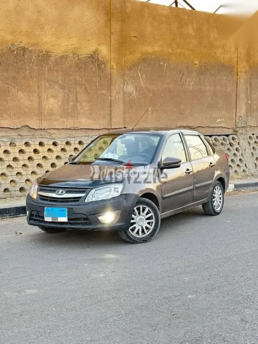 لادا جرانتا 2017 بني مستعملة للبيع - 10