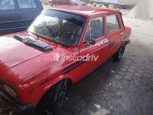 فيات نوفا 1977 أحمر مستعملة للبيع - 8