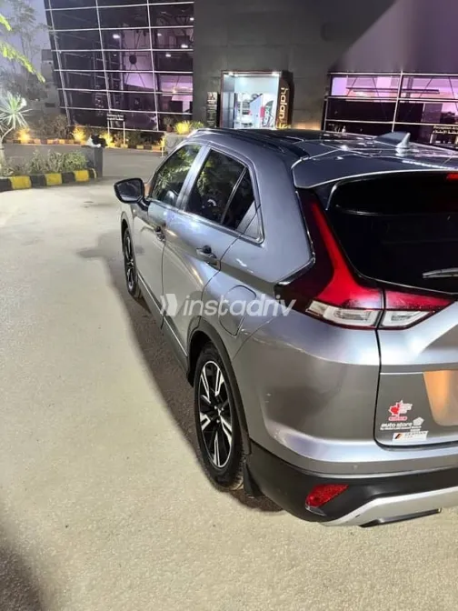 ميتسوبيشي اكليبس 2022 رمادي مستعملة للبيع - 2