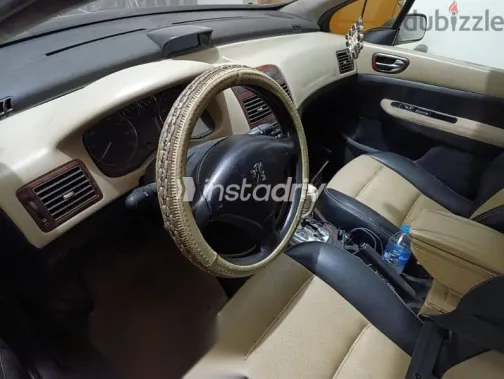 بيجو 307 2006 أسود مستعملة للبيع - 8